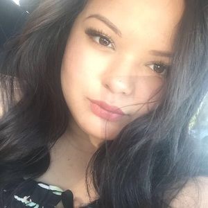 MEET YOUR POSHER❗️